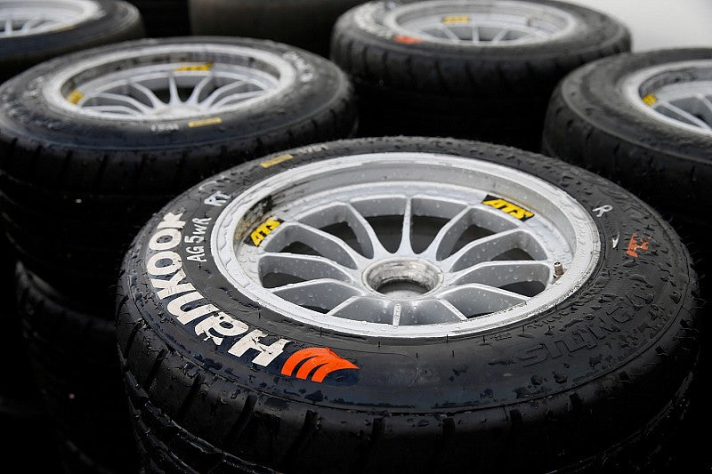 Hankook Wet Tires